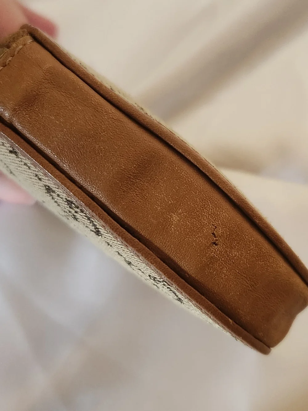 Gucci Zippy Heart Coin Purse - Picture 4 of 6